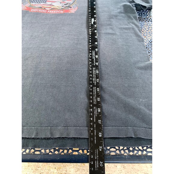 Vintage 90s Operation Enduring Freedom tee Size XL with a patriotic design - Picture 4 of 7